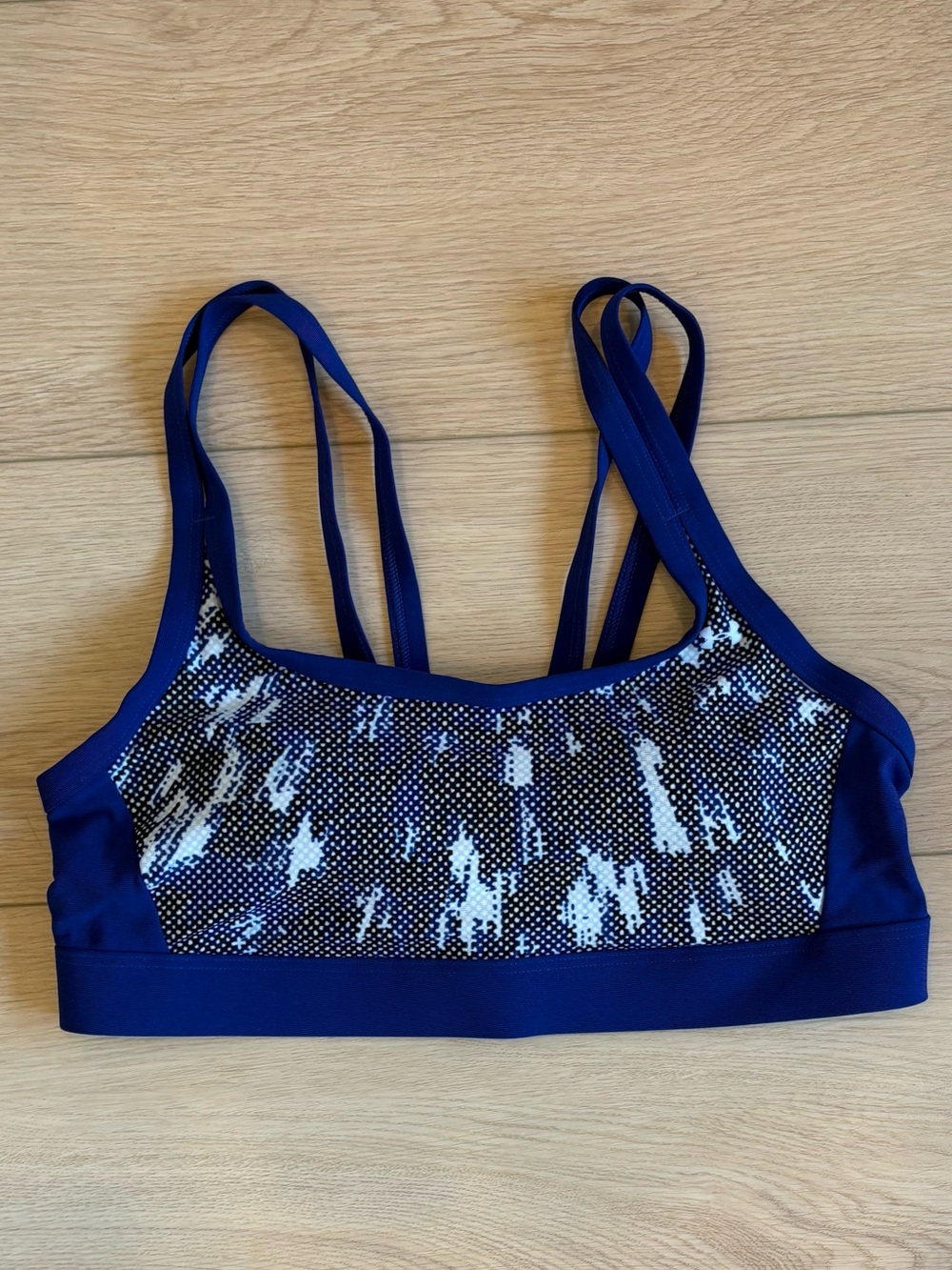 Under Armour Women's Navy Blue Printed Swim Bikini Top
